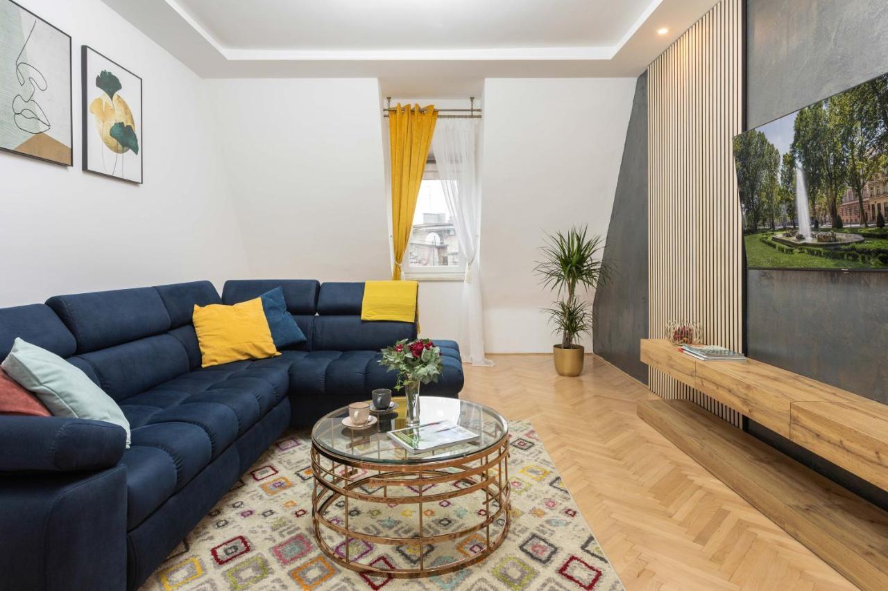 Design 1Bdr Loft Near Kvaternik Square Apartment Zagreb Exterior photo